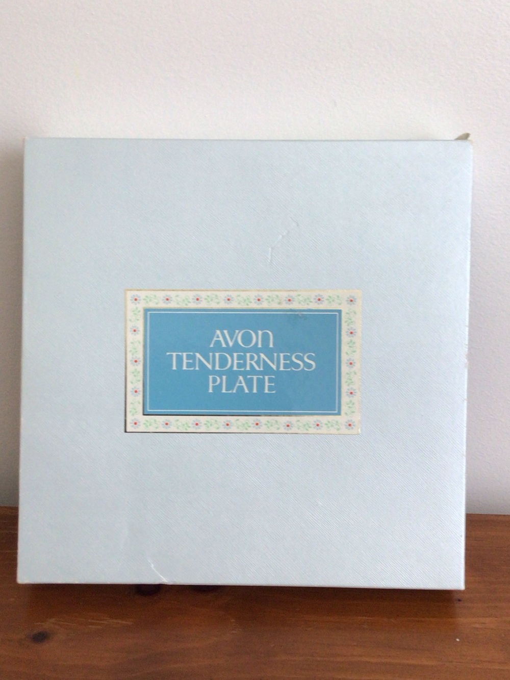 Avon Light Blue Tenderness Plate Boxed Presentation Gold Trim Plate Vintage